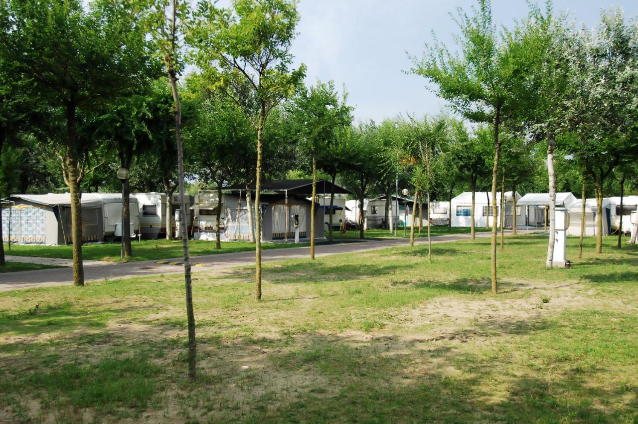 Camping Internazionale - Sottomarina Di คิออกเจีย ภายนอก รูปภาพ