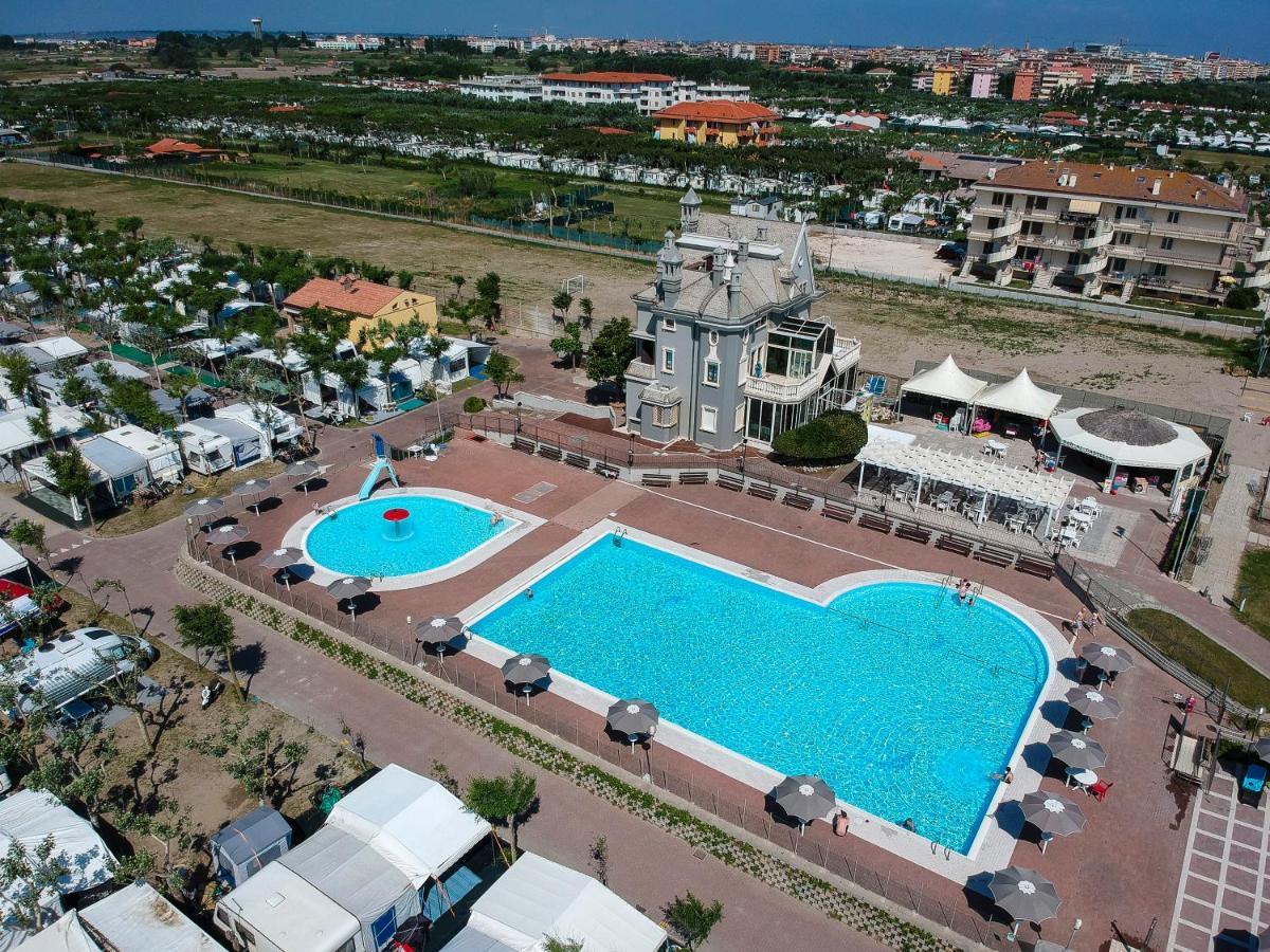 Camping Internazionale - Sottomarina Di คิออกเจีย ภายนอก รูปภาพ